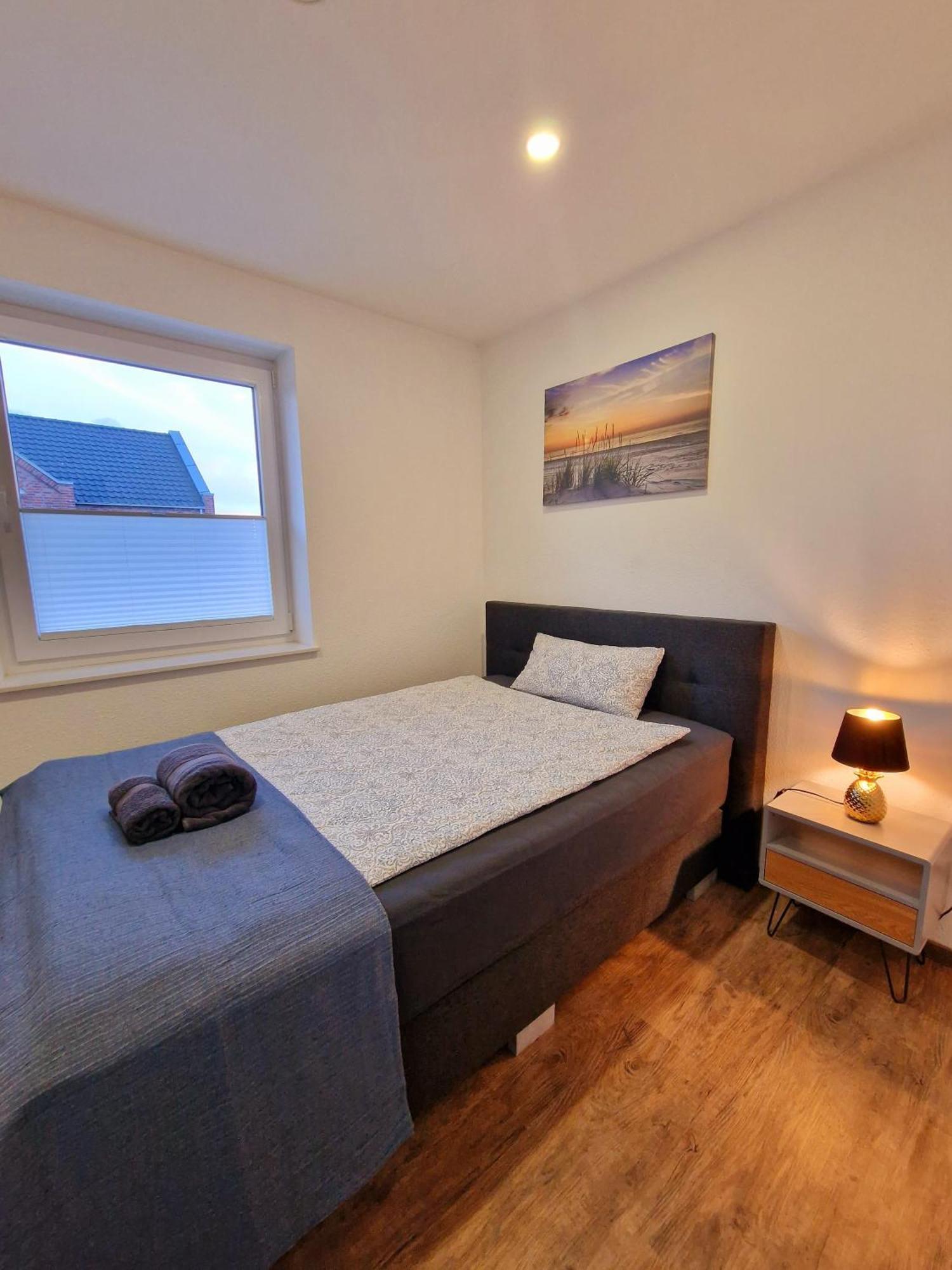Exklusive Ferienwohnung In Lingen Holthausen 2Zim, 2Badez,Kueche,Balkon,Waschmaschine Ngoại thất bức ảnh